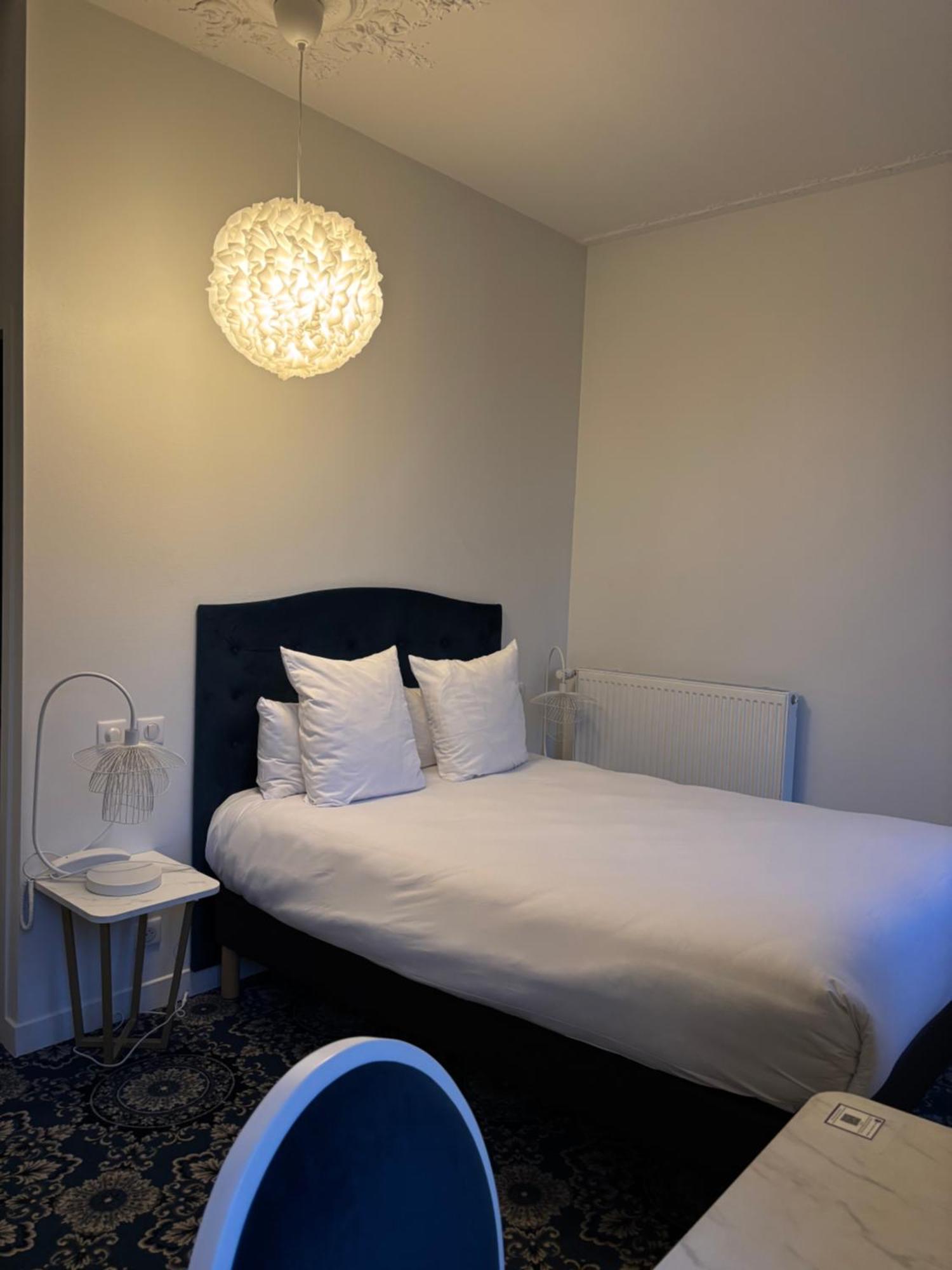 Logis Hotel Du Parc Pont-à-Mousson Eksteriør billede